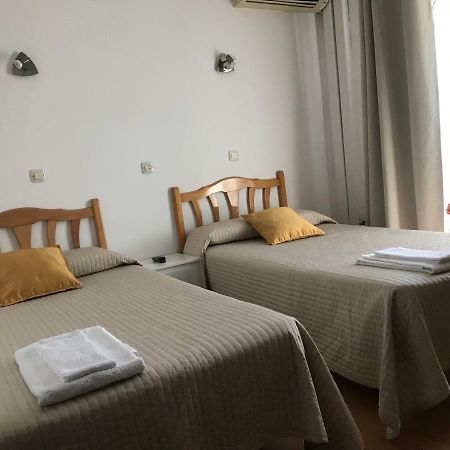 Hostal Trevinca Мадрид Экстерьер фото