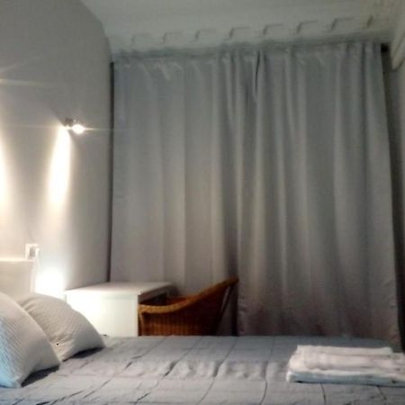 Hostal Trevinca Мадрид Экстерьер фото