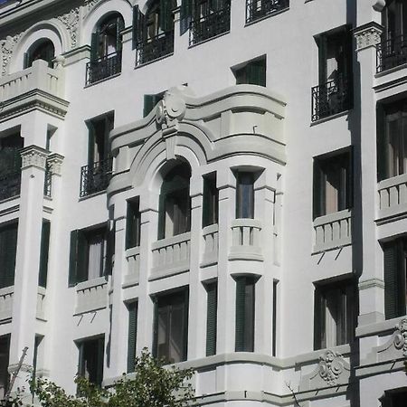 Hostal Trevinca Мадрид Экстерьер фото